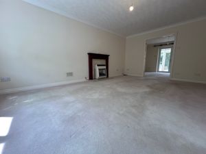 Lounge- click for photo gallery